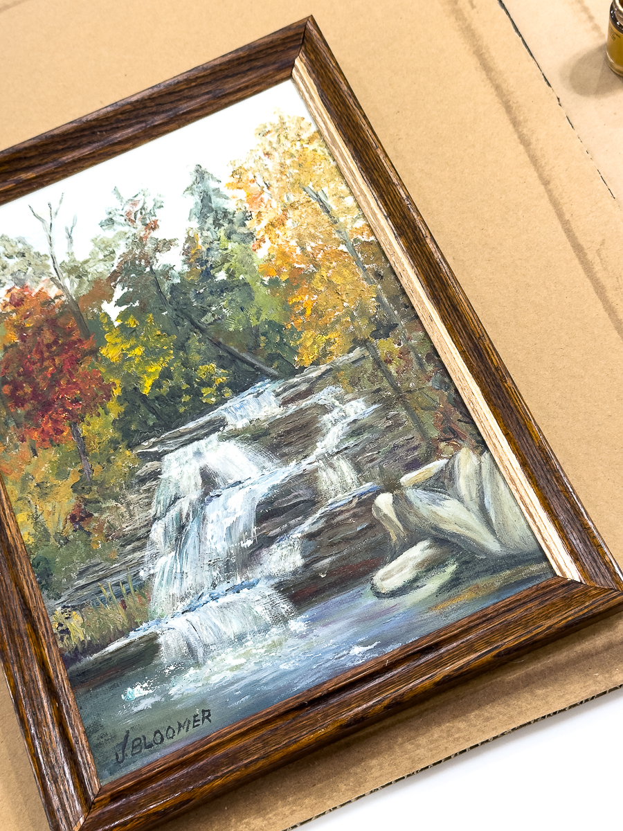 painting frame gold