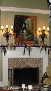 spooky-mantel1