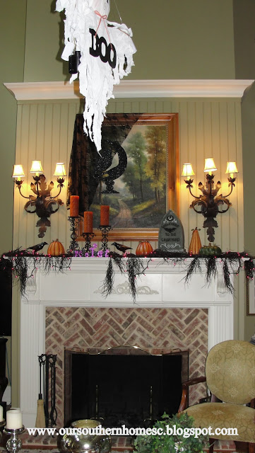 Spooky Halloween Mantel