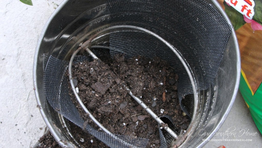 flour-sifter-planter