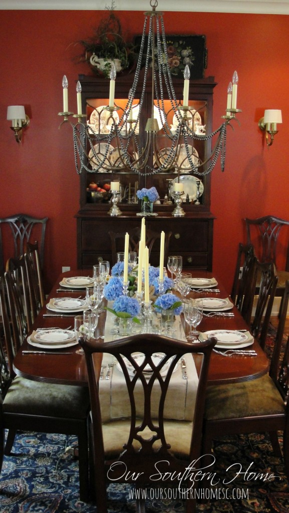 summer dining room