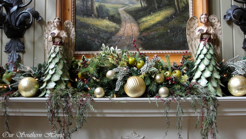 Creating A Christmas Mantel