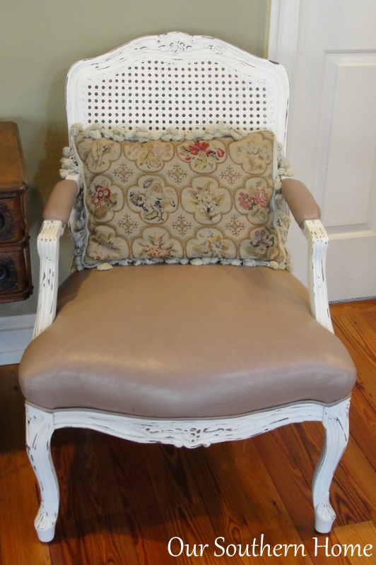 french country old white chair