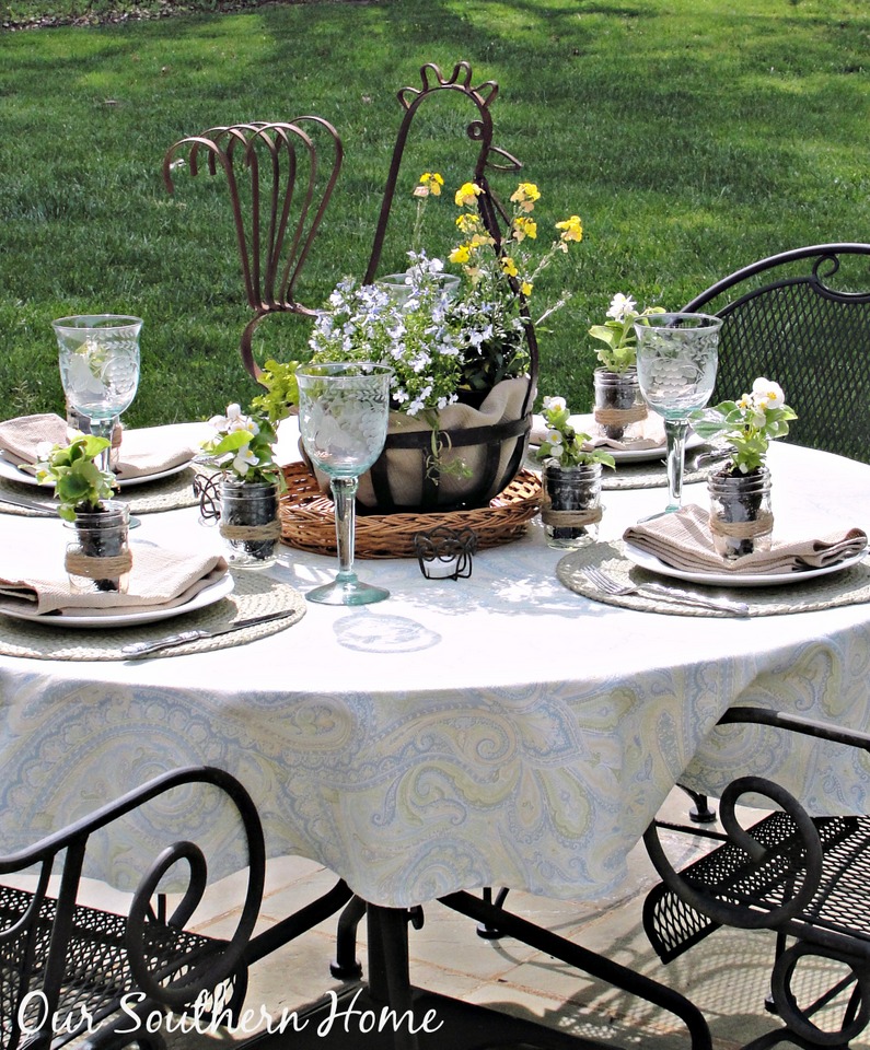 Simply Southern Outdoor Dining with Our Southern Home #outdoordining #outdoorliving