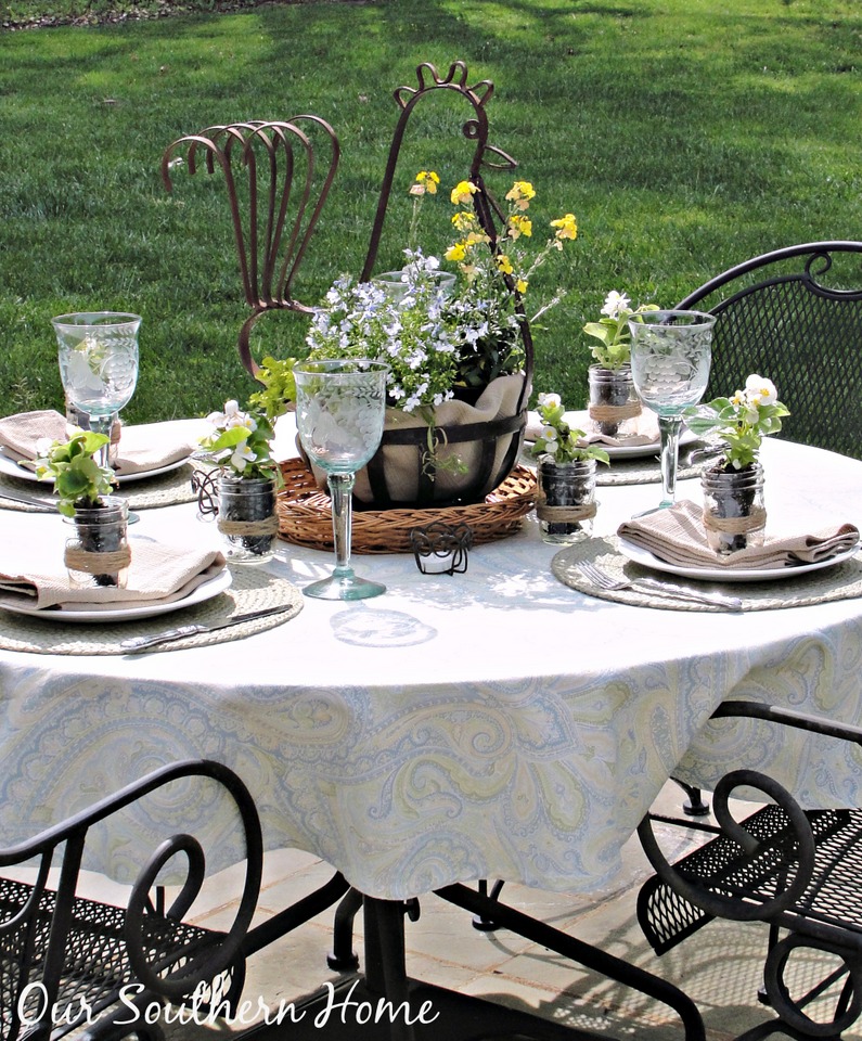 Simply Southern Outdoor Dining with Our Southern Home #outdoordining #outdoorliving 