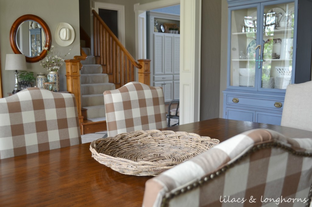 dining room looking into foyer