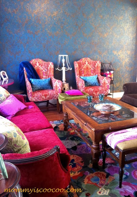 eclectic living room, stenciled walls, damask, from mommy is coocoo
