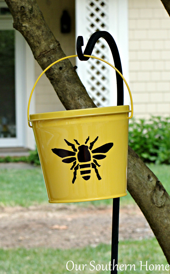 Sharpie Embellished Citronella Buckets by Our Southern Home #sharpie #cutter