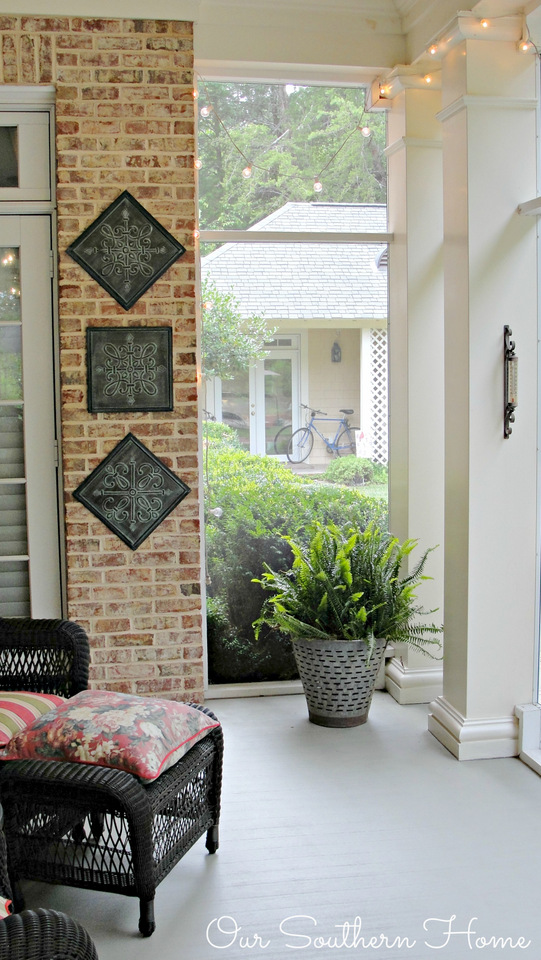 Summer on the screened porch with Our Southern Home #summerathome #porch
