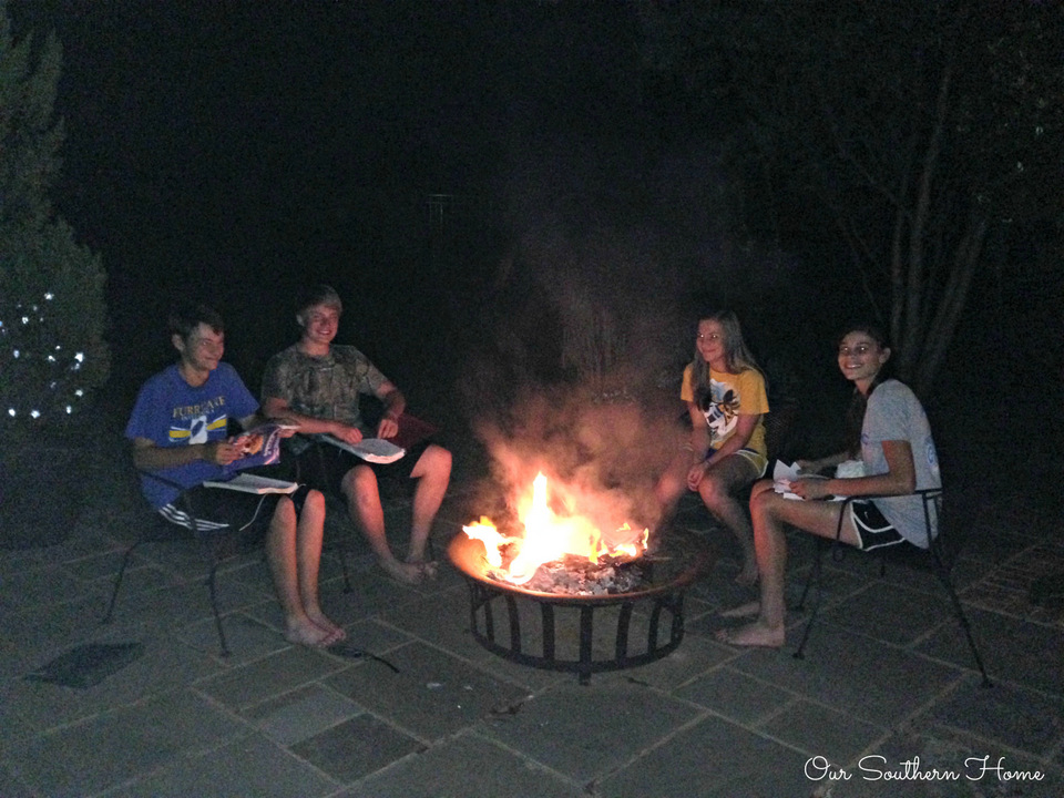 Summer on the screened porch with Our Southern Home #summerathome #porch