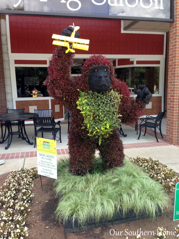 SC Festival of Flowers in Greenwood, SC via Our Southern Home #flowers