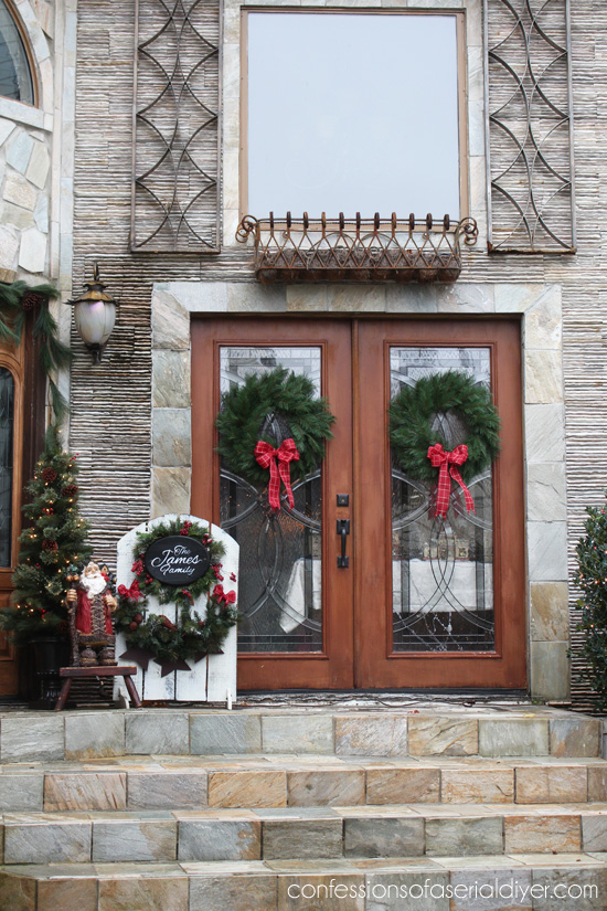 Christmas Courtyard 