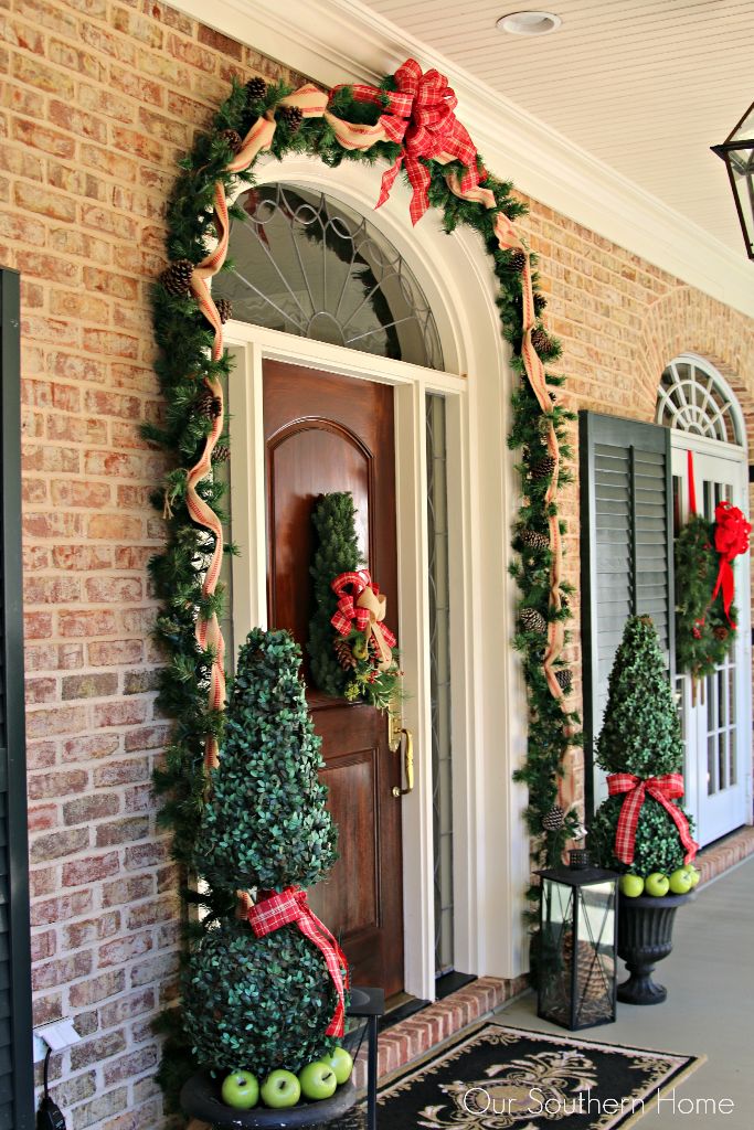 Welcome Home Tour featuring the Christmas Porch of Our Southern Home