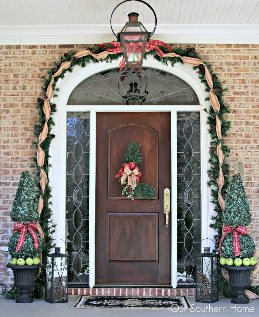 Welcome Home Tour featuring the Christmas Porch of Our Southern Home