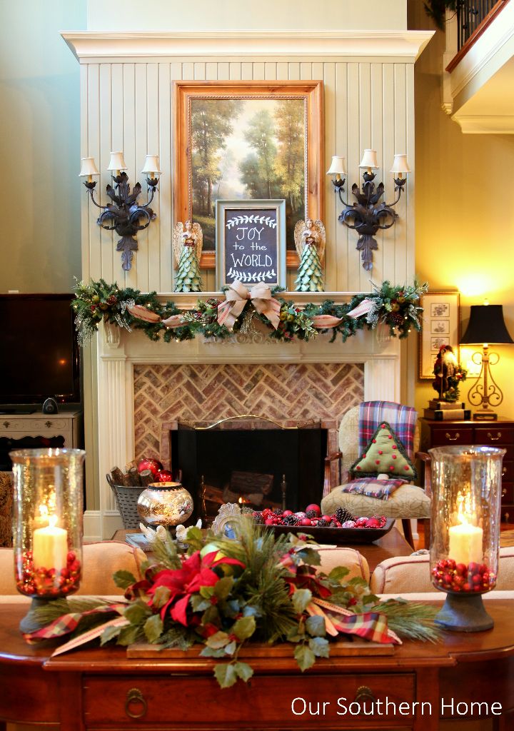 Christmas family room from Our Southern Home