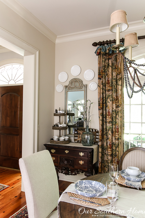 Summer home tour of this Southern French Farmhouse with loads of classic charm. #summertour #frenchfarmhouse #porch #farmhouse