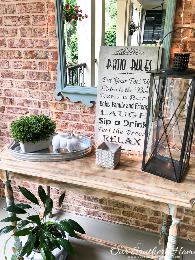 Summer home tour of this Southern French Farmhouse with loads of classic charm. #summertour #frenchfarmhouse #porch #farmhouse