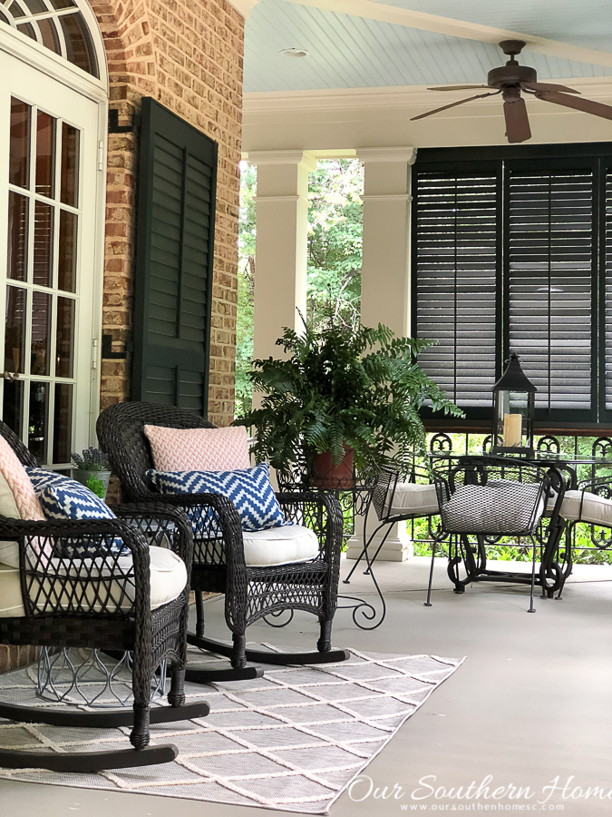 Summer home tour of this Southern French Farmhouse with loads of classic charm. #summertour #frenchfarmhouse #porch #farmhouse