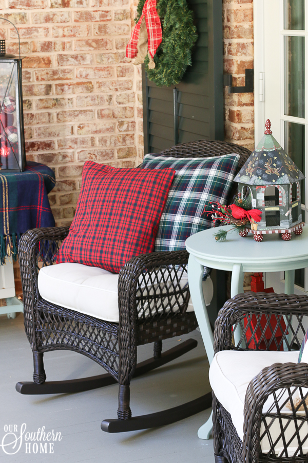 5 minute porch pillow makeover turns those summer pillows into Christmas magic with little effort!