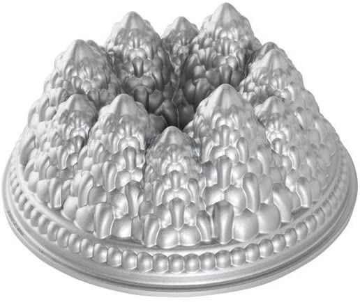 bundt cake pan like a tree