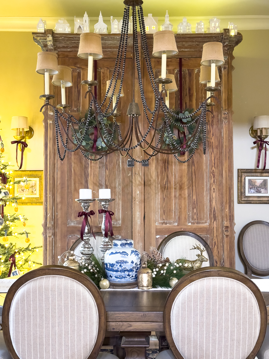 chinoiserie christmas tablescape