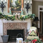 Holiday decorating with Hallmark Crown Gold #sp #hallmark