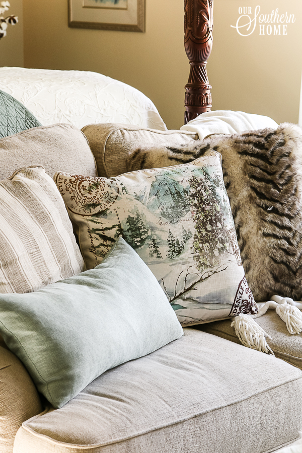 Romantic master bedroom decked for Christmas with neutral decor for an unexpected look! #christmasbedroom #christmasdecor #christmas