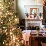 Christmas Home Tour with lots of traditional French farmhouse ideas! #$christmasdecor #frenchchristmas #christmastour