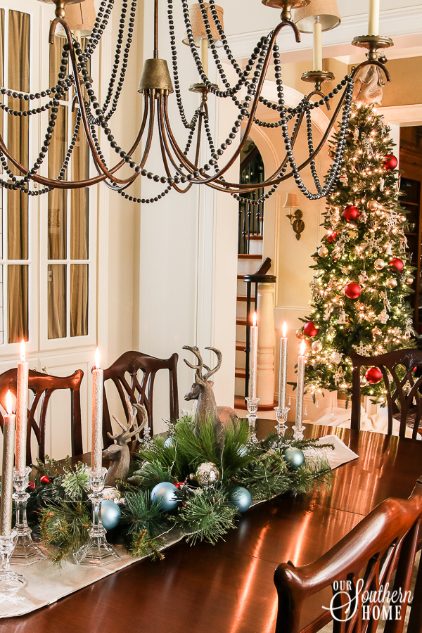 Christmas Home Tour with lots of traditional French farmhouse ideas! #$christmasdecor #frenchchristmas #christmastour