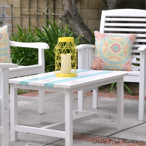 DIY-outdoor-coffee-table-square