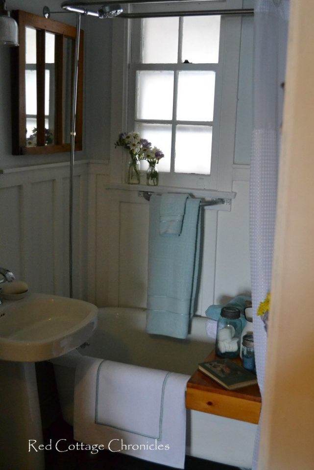 Farmhouse and Cottage bathroom inspiration to inspire your next makeover!