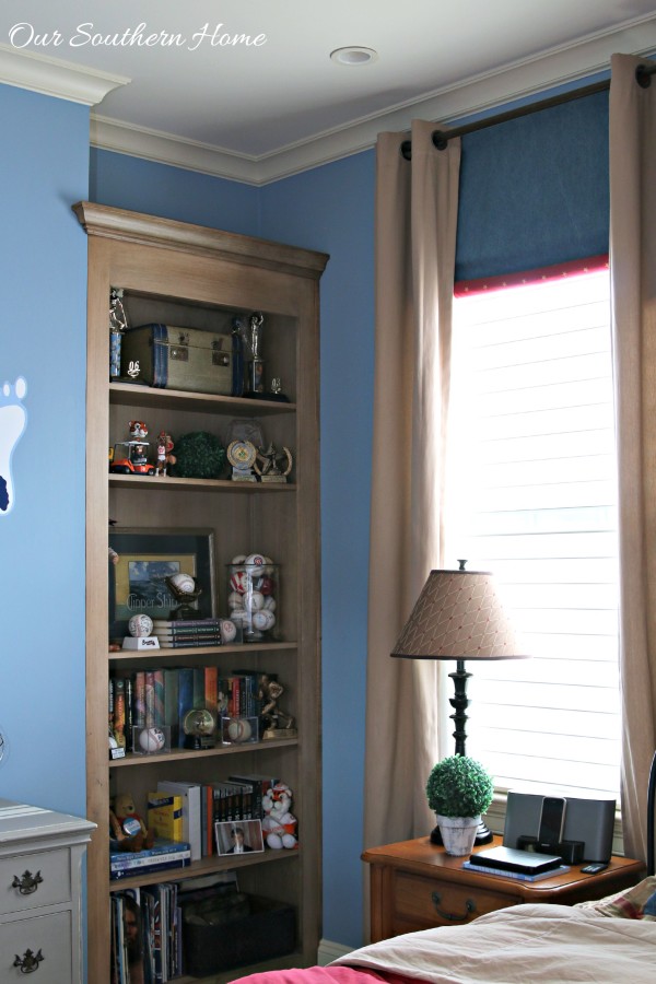 Ideas for decorating bookcases for teens by Our Southern Home