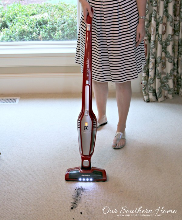 Electrolux Ergorapido Lithium Ion Brushroll Clean Xtra review and giveaway hosted by Our Southern Home