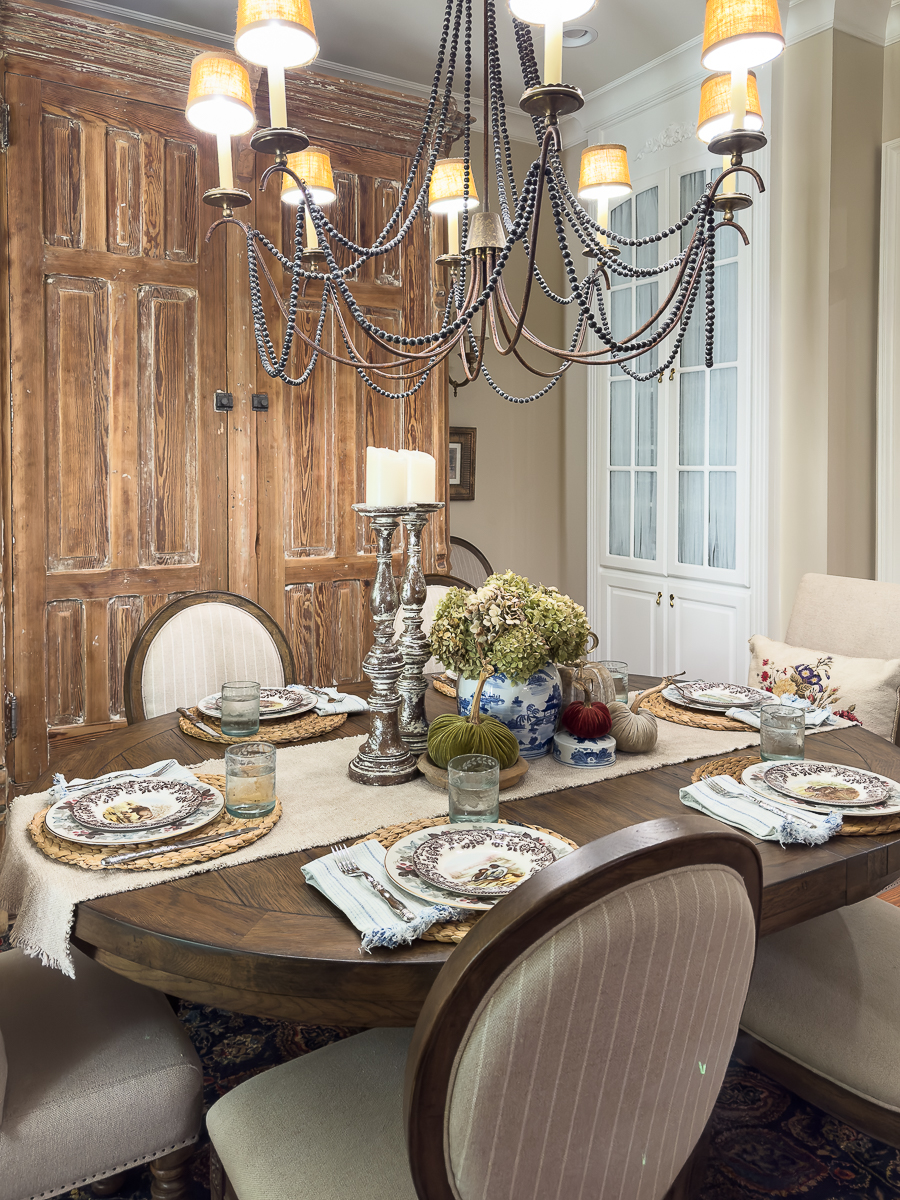 fall dining room