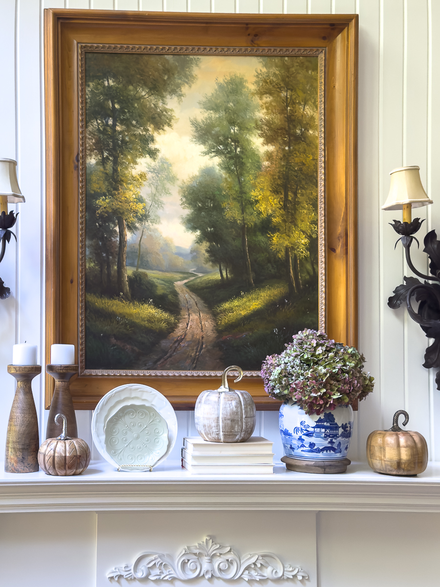 Fall mantel decorated with pumpkins,...]]></description>
                <pubDate>Tue, 26 Aug 2025 13:00:00 +0200</pubDate>
                <guid isPermaLink=