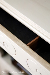 French country tv console make over with ASCP in Coco with a white wash. #paintedfurniture