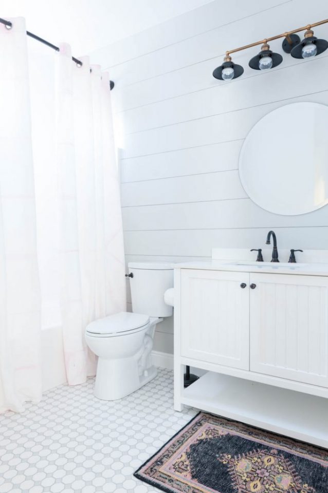 Farmhouse and Cottage bathroom inspiration to inspire your next makeover!