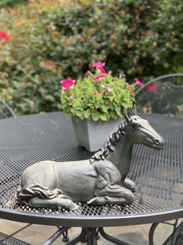 horse statue