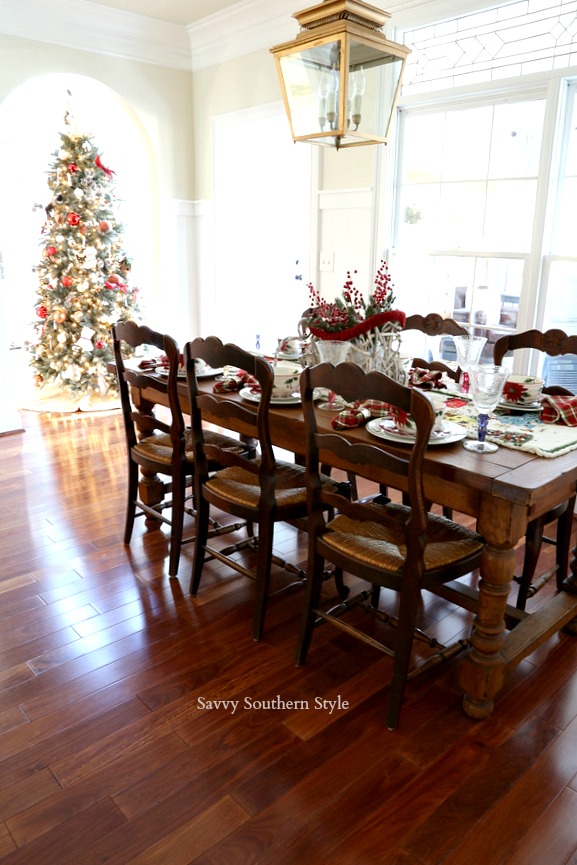 Christmas traditions shared by some of your favorite bloggers across the country! #christmas
