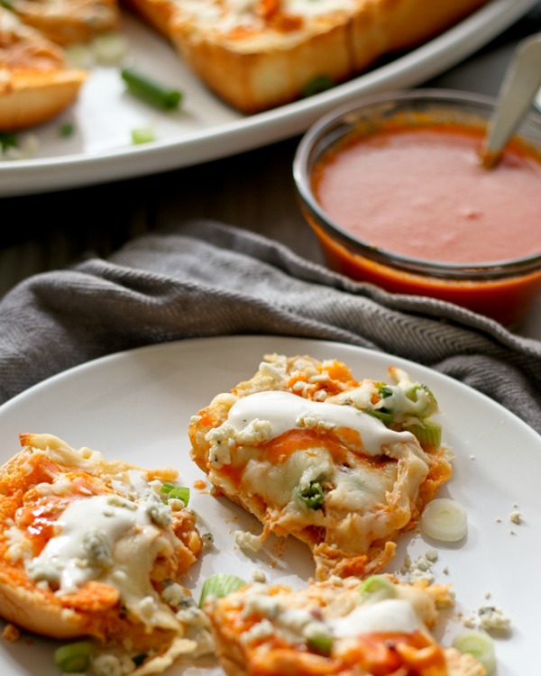 Insmonbuffalo-chicken-pizza-bread-recipe-8