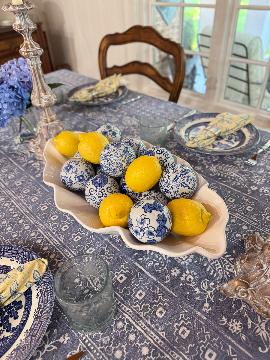 chinoiserie balls with lemons