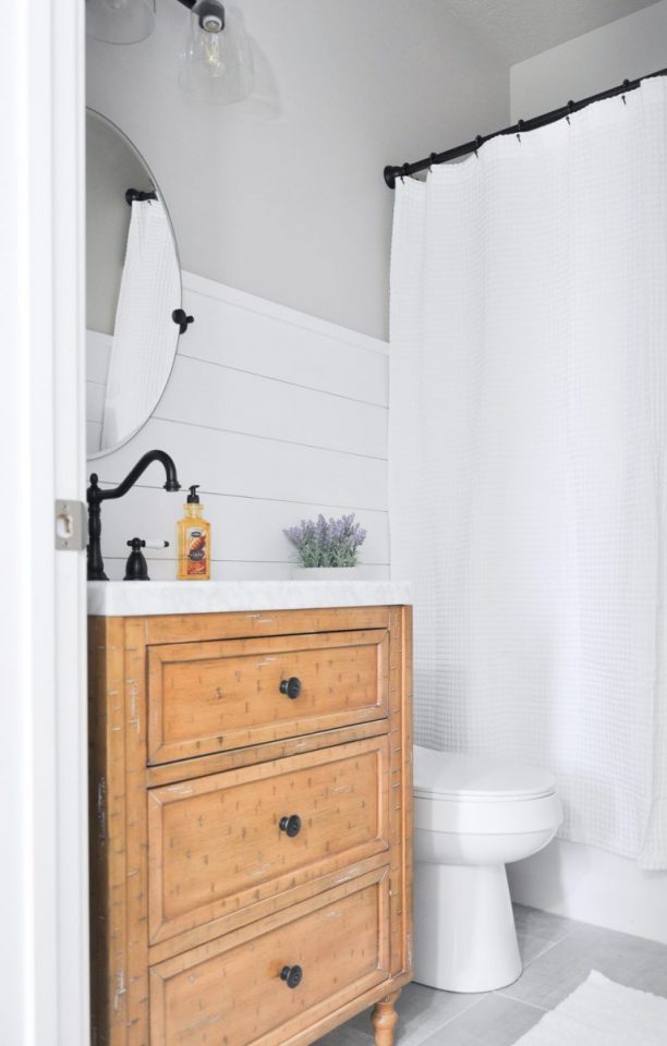 Farmhouse and Cottage bathroom inspiration to inspire your next makeover!