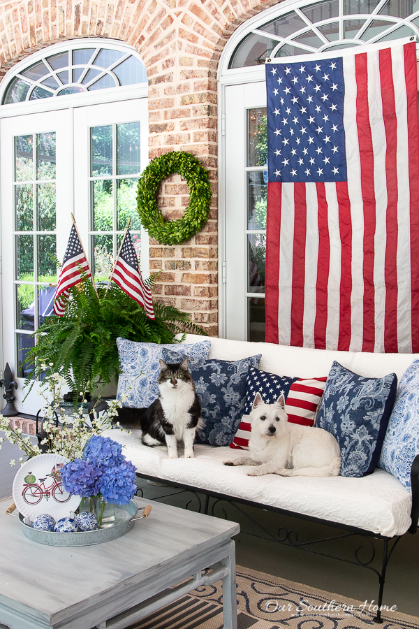 patriotic porch with pets