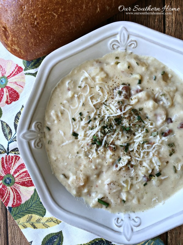 Potato and Onion Soup recipe by our southern home #ad #pourloveinn