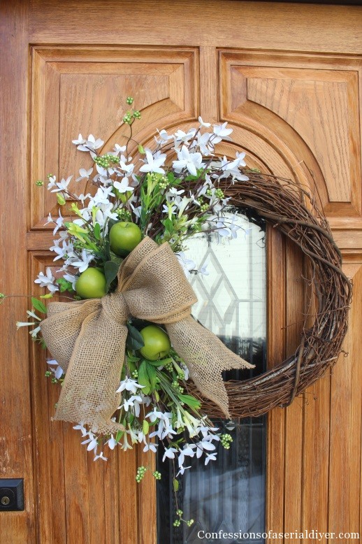 Simple Spring Wreath with Apples
