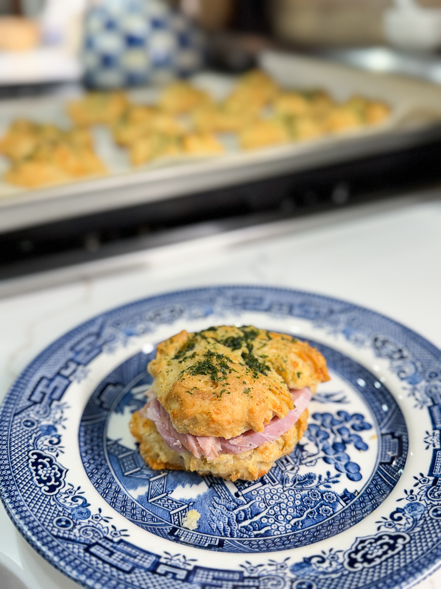 biscuits with ham