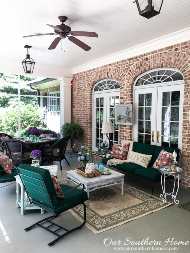 Summer on the screened porch by Our Southern Home #porches #screenedporch