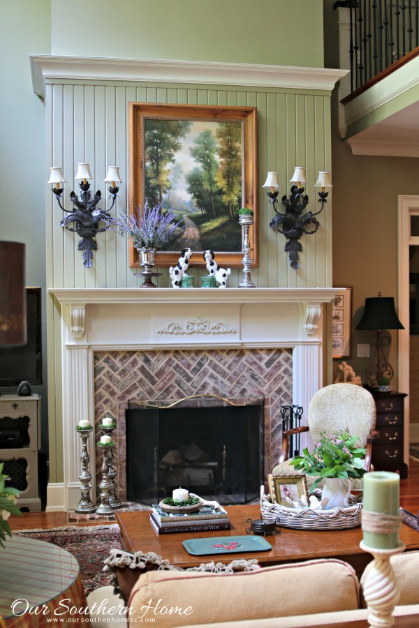 Summer in the family room by Our Southern Home sponsored by Balsam Hill 