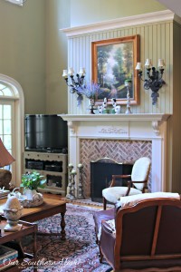 Summer in the family room by Our Southern Home sponsored by Balsam Hill