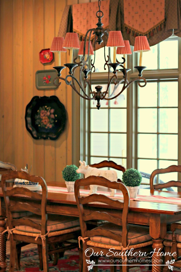 Summer in the kitchen by Our Southern Home. Decorating inspriation for summer.